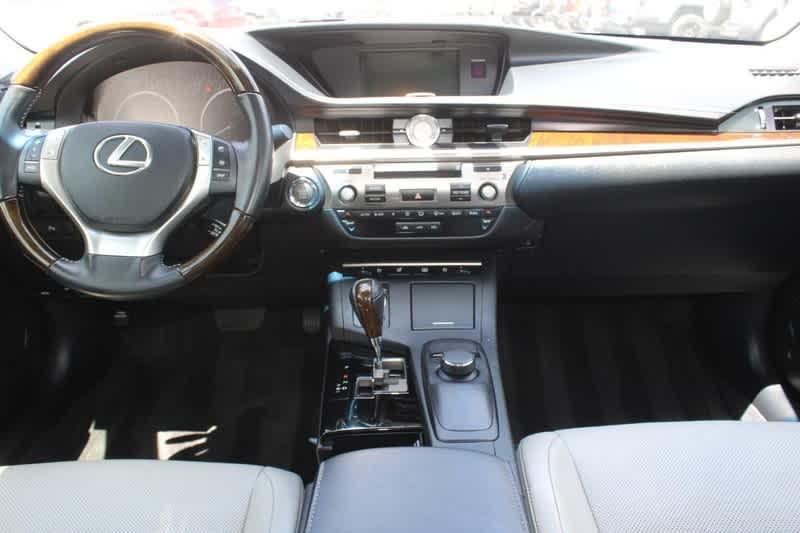 used 2013 Lexus ES 350 car, priced at $17,485