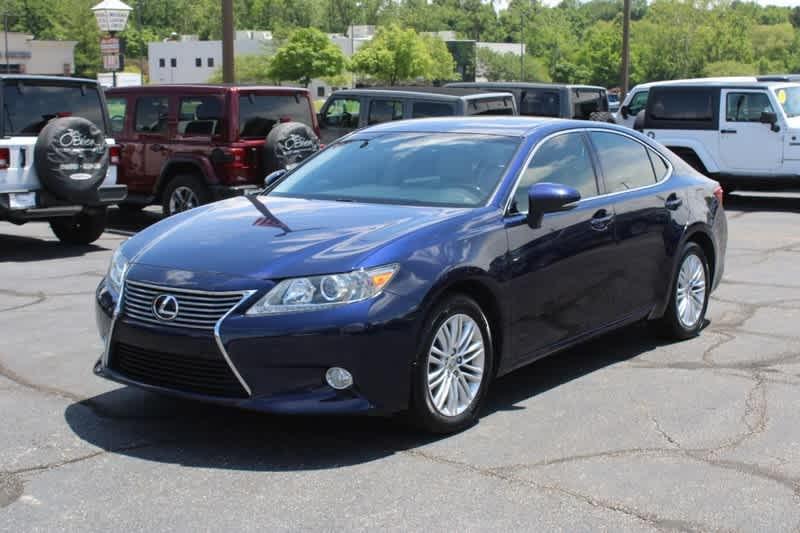 used 2013 Lexus ES 350 car, priced at $17,485