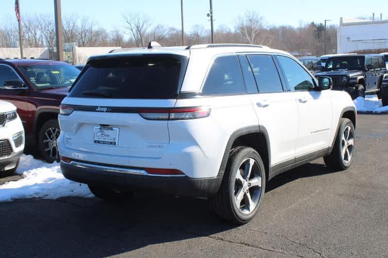 new 2025 Jeep Grand Cherokee car, priced at $46,840