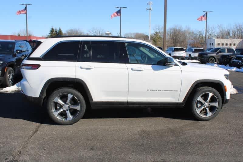 new 2025 Jeep Grand Cherokee car, priced at $46,840