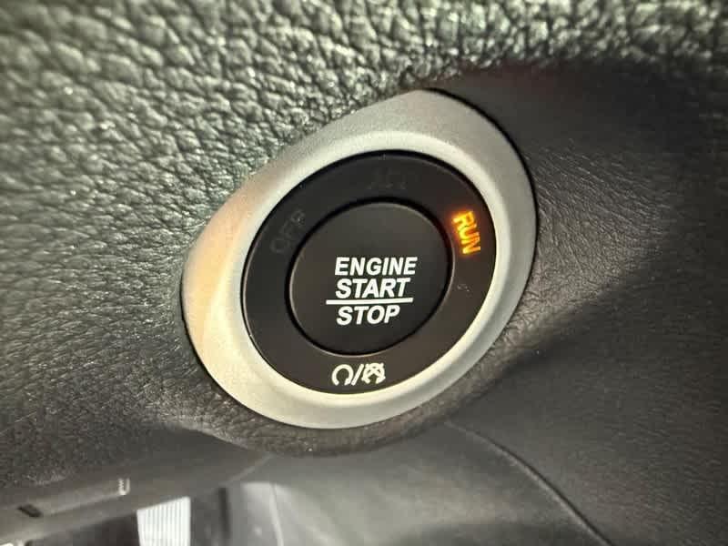 new 2025 Chrysler Pacifica car, priced at $49,606