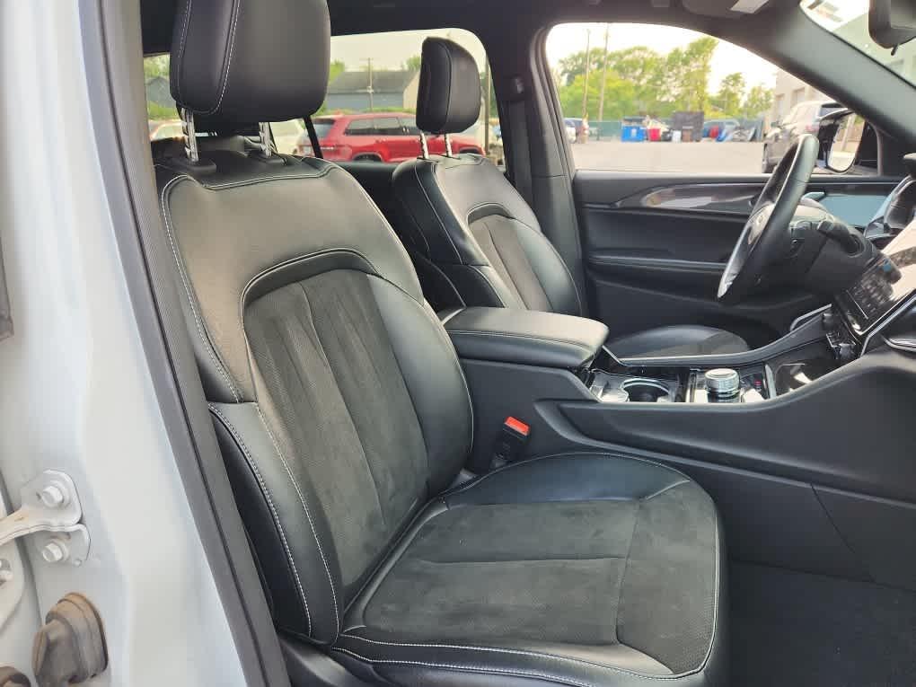 used 2022 Jeep Grand Cherokee L car, priced at $31,988