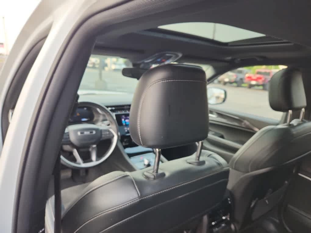 used 2022 Jeep Grand Cherokee L car, priced at $31,988