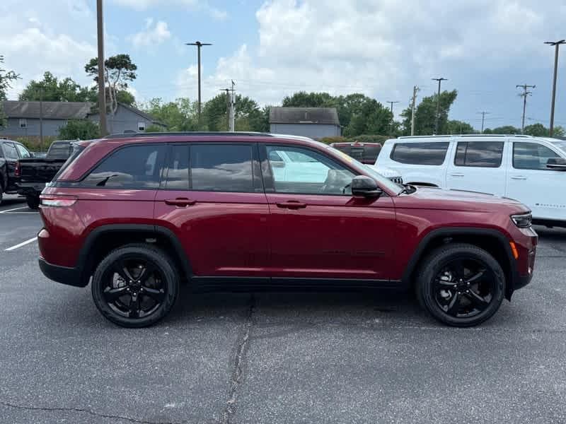 used 2023 Jeep Grand Cherokee car, priced at $36,485
