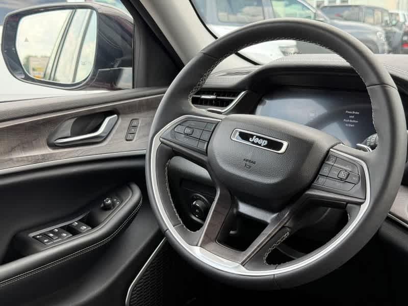 used 2023 Jeep Grand Cherokee car, priced at $36,485