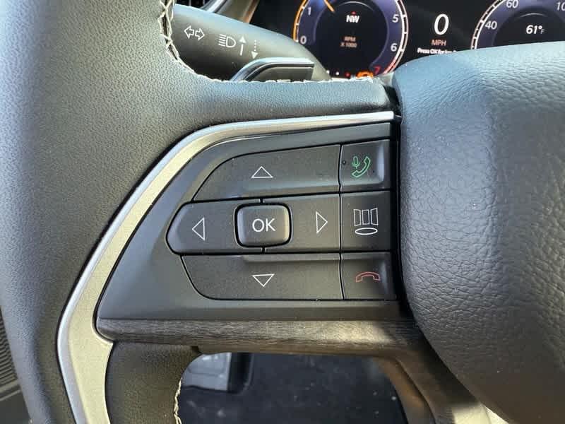 new 2025 Jeep Grand Cherokee car, priced at $43,797