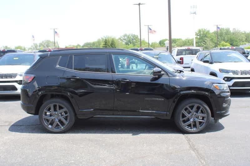 new 2024 Jeep Compass car, priced at $36,930