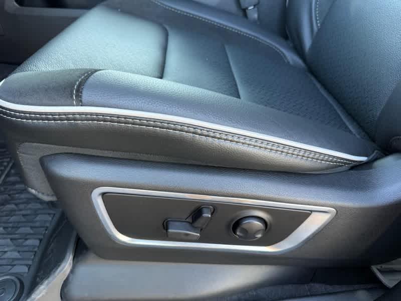 new 2025 Ram 1500 car, priced at $65,661