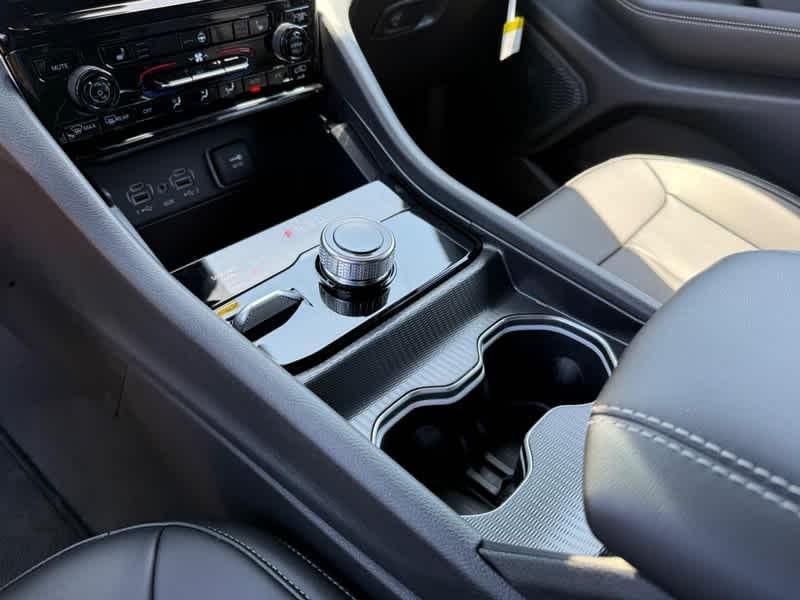 new 2025 Jeep Grand Cherokee L car, priced at $51,762