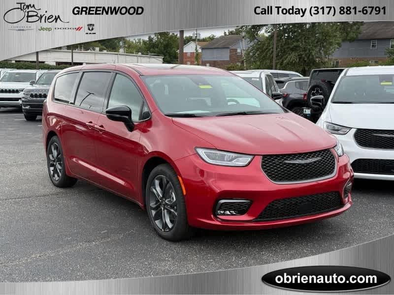 new 2026 Chrysler Pacifica car, priced at $46,612