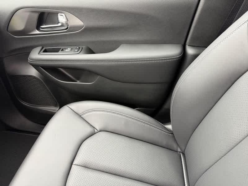 new 2026 Chrysler Pacifica car, priced at $46,612