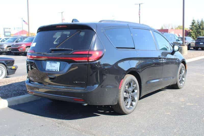 new 2025 Chrysler Pacifica car, priced at $47,045