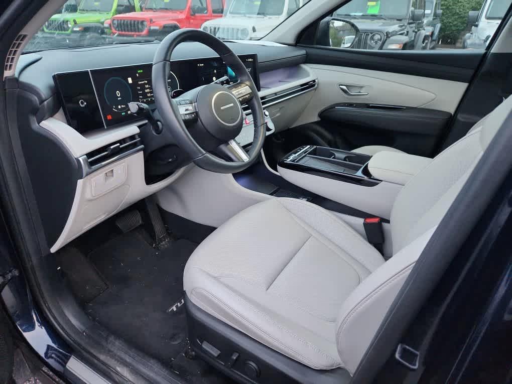 used 2025 Hyundai TUCSON Hybrid car, priced at $34,485