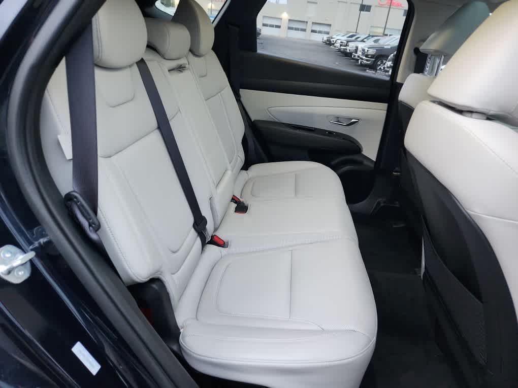 used 2025 Hyundai TUCSON Hybrid car, priced at $34,485