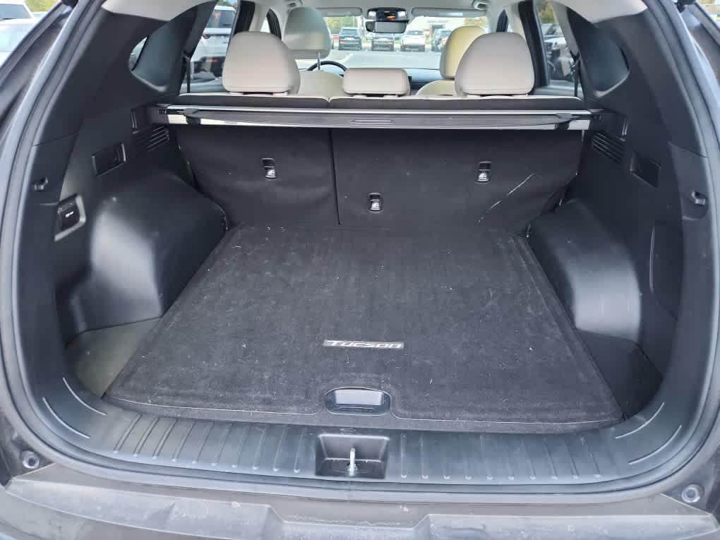 used 2025 Hyundai TUCSON Hybrid car, priced at $34,485