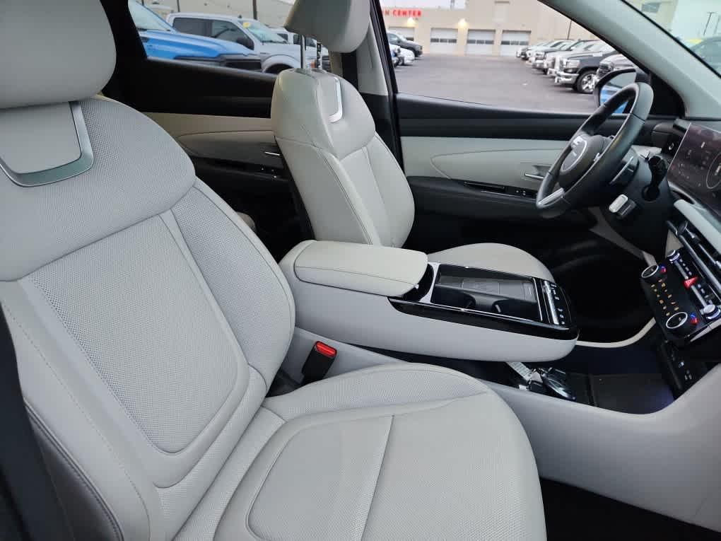 used 2025 Hyundai TUCSON Hybrid car, priced at $34,485