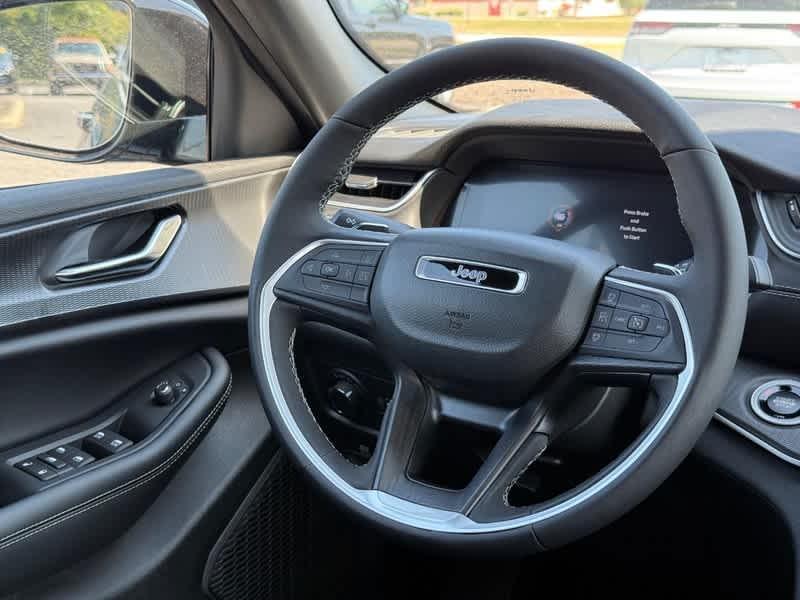 new 2025 Jeep Grand Cherokee L car, priced at $46,045