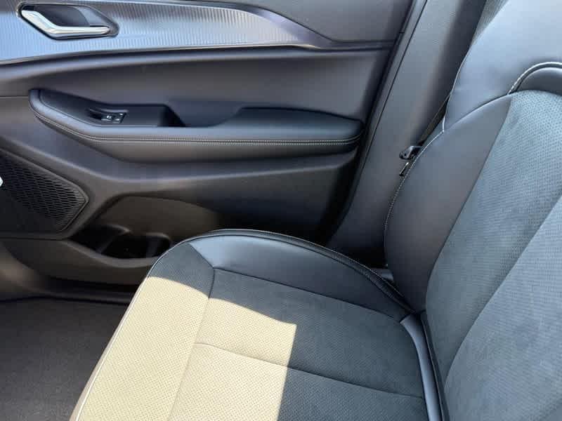 new 2025 Jeep Grand Cherokee L car, priced at $46,045