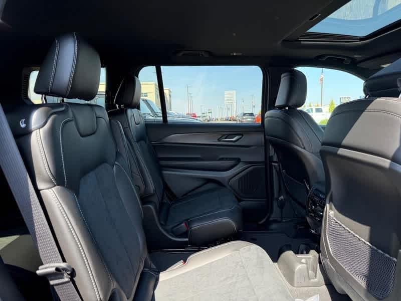 new 2025 Jeep Grand Cherokee L car, priced at $46,045