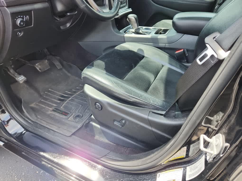 used 2017 Jeep Grand Cherokee car, priced at $16,988