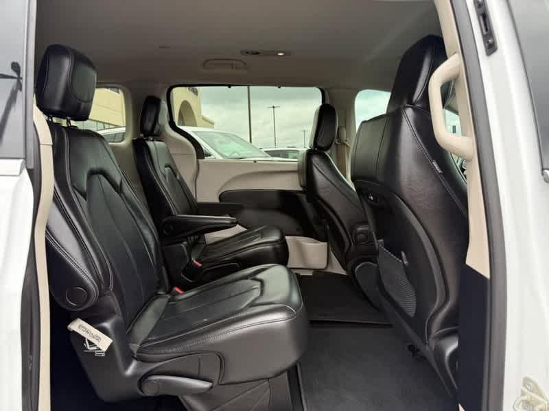 used 2022 Chrysler Pacifica car, priced at $30,988
