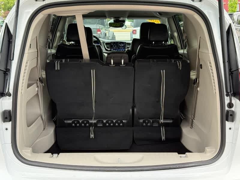 used 2022 Chrysler Pacifica car, priced at $30,988