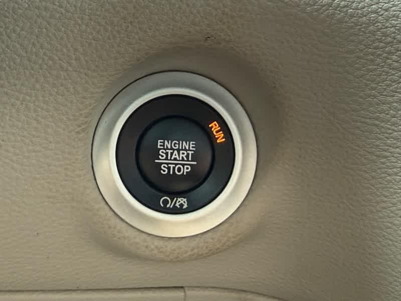 used 2022 Chrysler Pacifica car, priced at $30,988