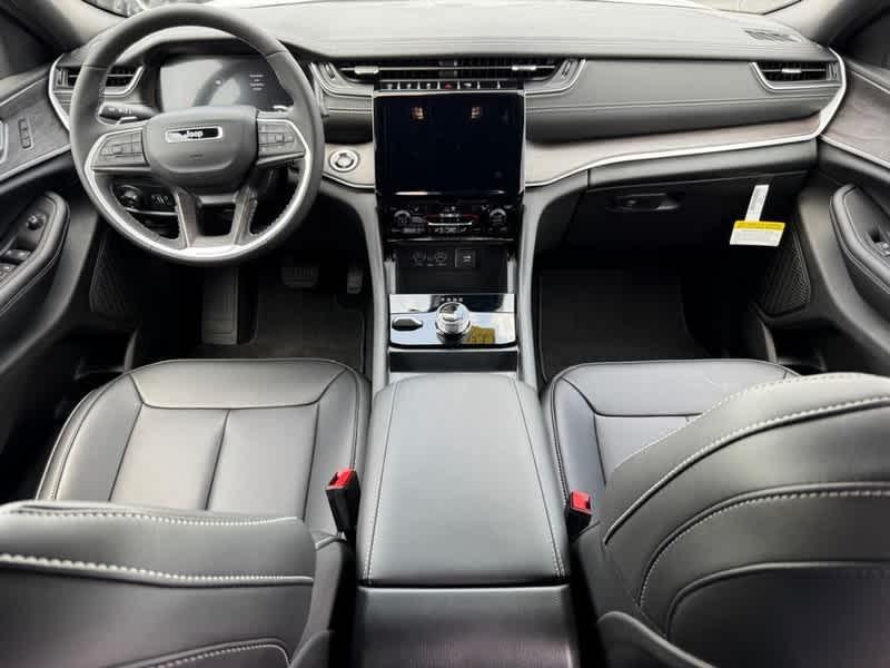 new 2025 Jeep Grand Cherokee L car, priced at $47,547