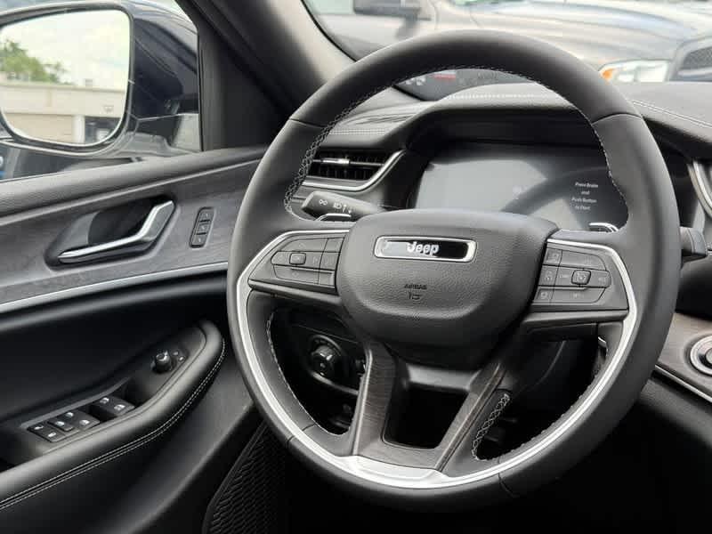 new 2025 Jeep Grand Cherokee L car, priced at $47,547