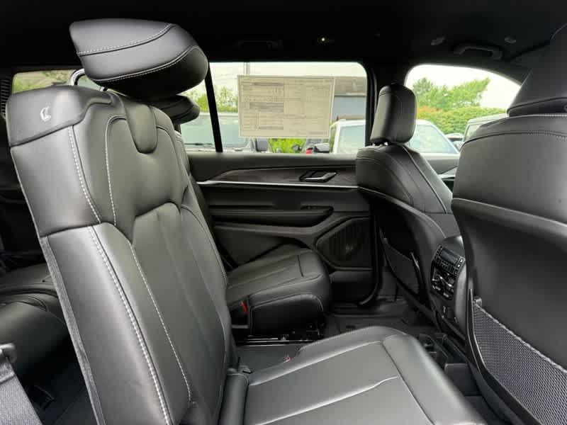 new 2025 Jeep Grand Cherokee L car, priced at $47,547