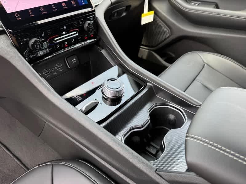 new 2025 Jeep Grand Cherokee L car, priced at $47,547