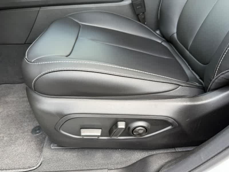 new 2025 Jeep Grand Cherokee L car, priced at $47,547