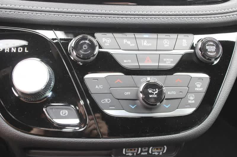 new 2025 Chrysler Pacifica car, priced at $40,539