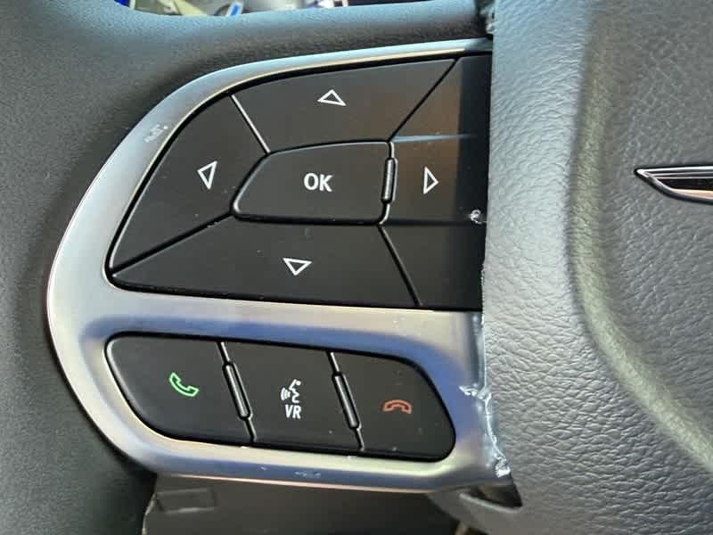 new 2025 Chrysler Pacifica car, priced at $41,424