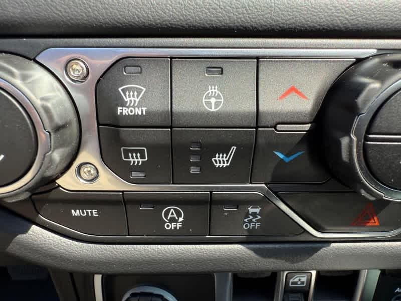 new 2025 Jeep Wrangler car, priced at $53,768