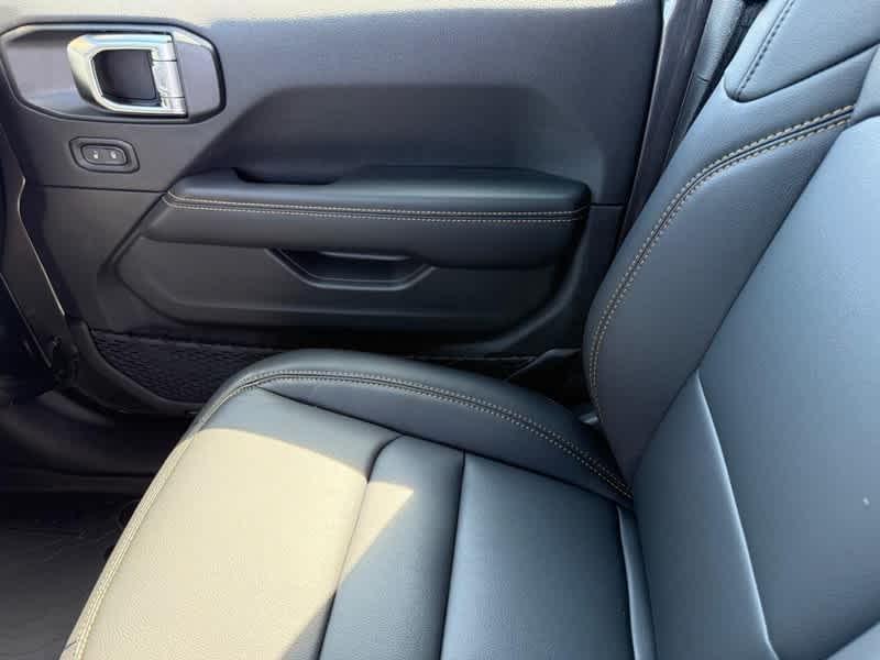 new 2025 Jeep Wrangler car, priced at $53,768