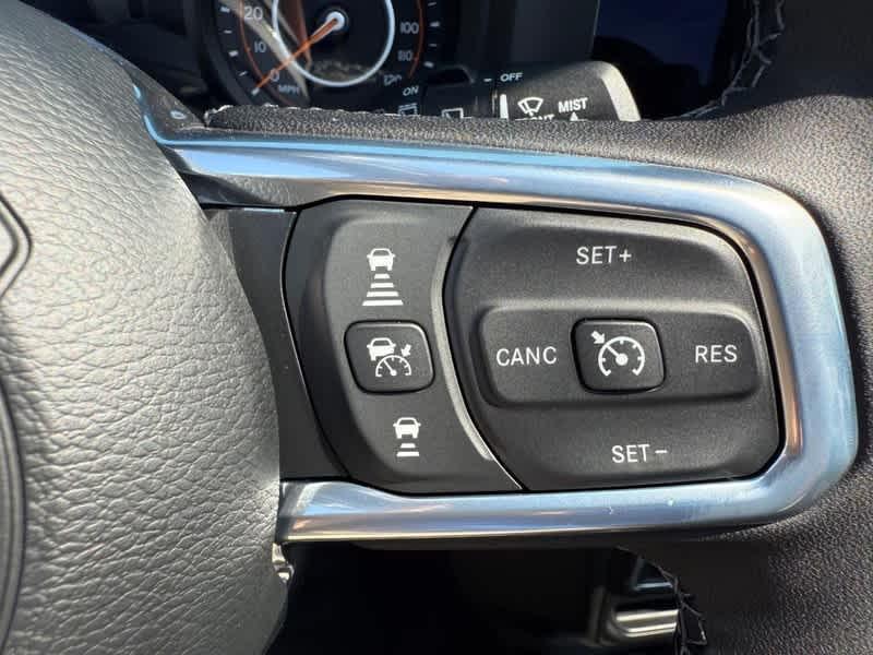 new 2025 Jeep Wrangler car, priced at $53,768