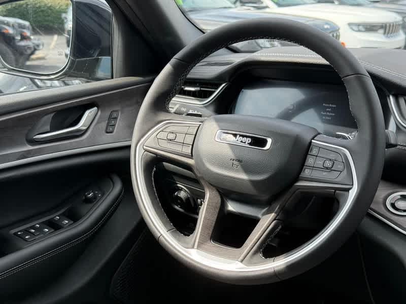 new 2025 Jeep Grand Cherokee L car, priced at $49,634