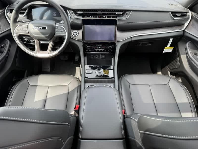 new 2025 Jeep Grand Cherokee L car, priced at $49,634