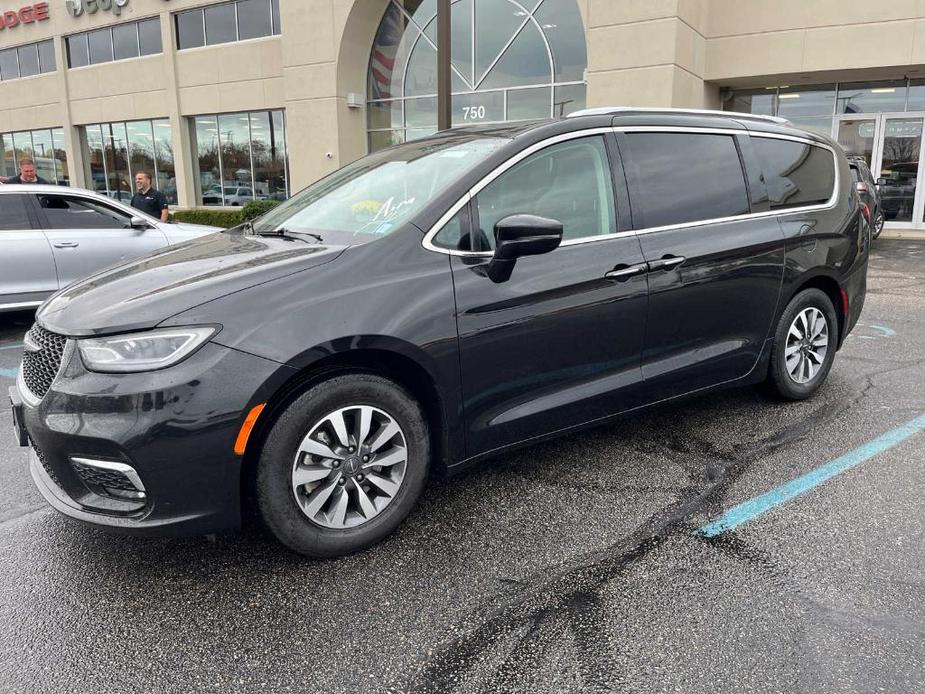 used 2021 Chrysler Pacifica car, priced at $28,988