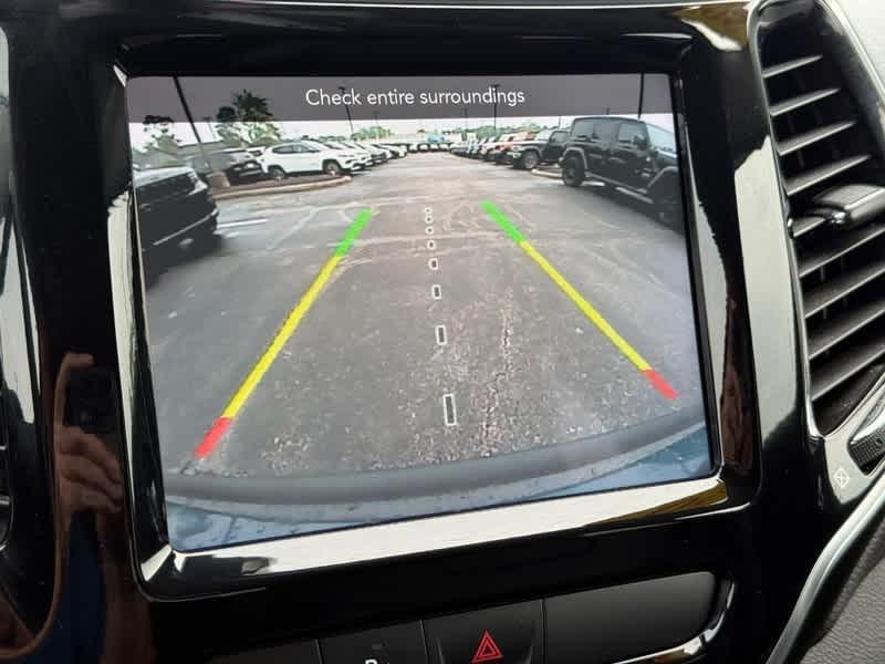 used 2020 Jeep Cherokee car, priced at $18,985