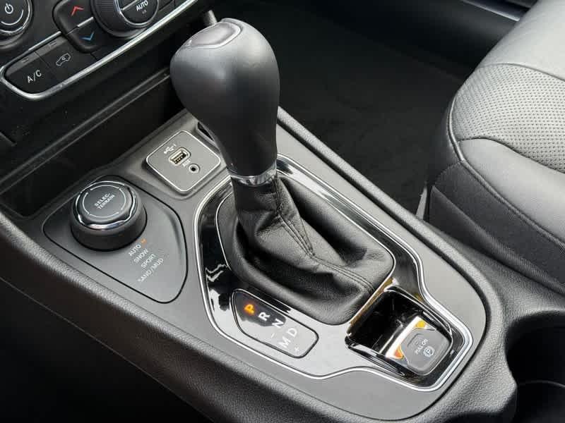 used 2020 Jeep Cherokee car, priced at $18,985