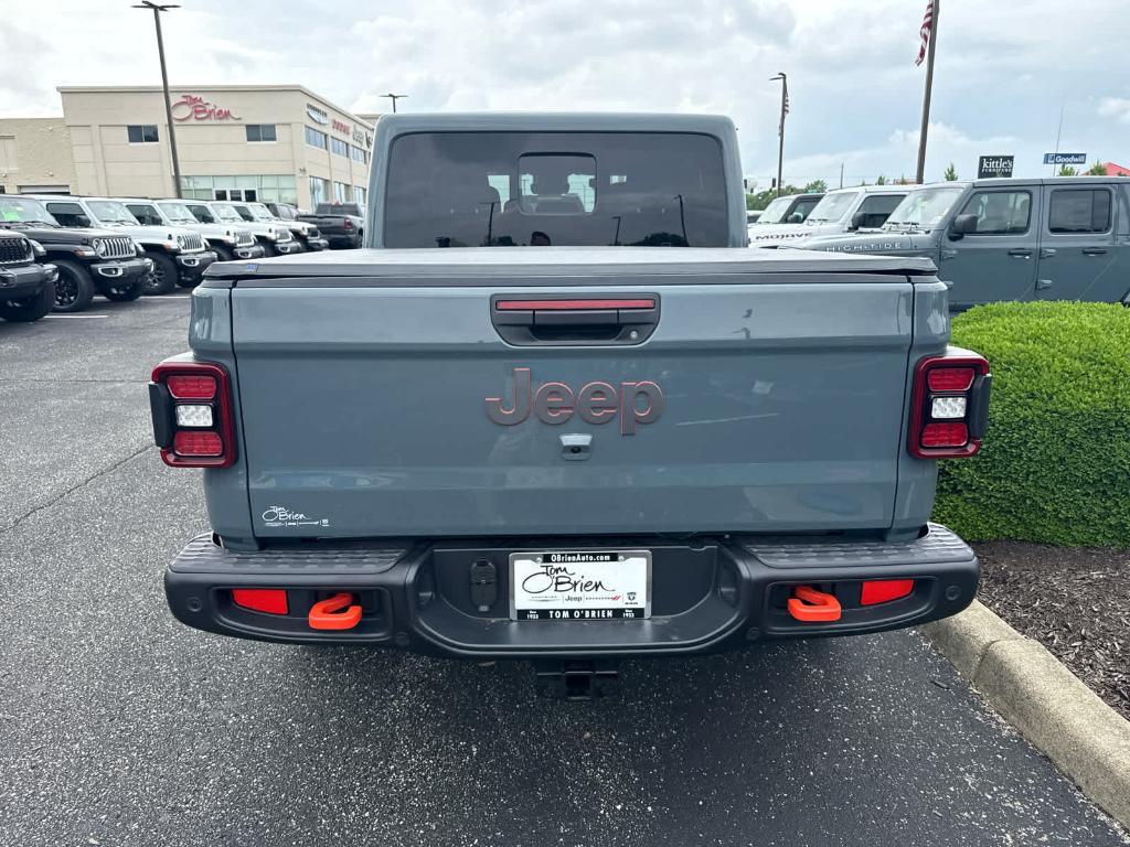 new 2025 Jeep Gladiator car, priced at $56,262