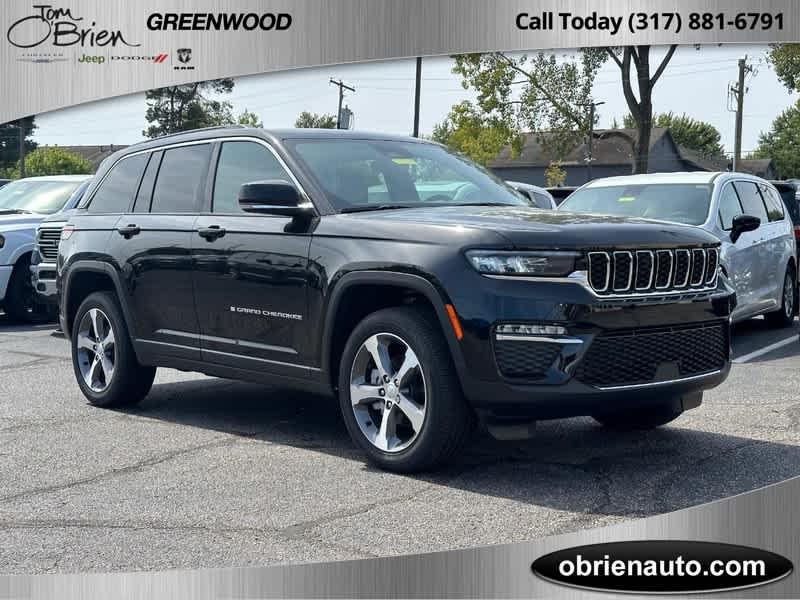 new 2024 Jeep Grand Cherokee car, priced at $44,915