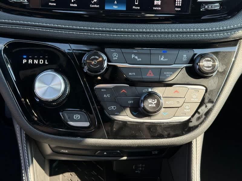 new 2026 Chrysler Pacifica car, priced at $53,437