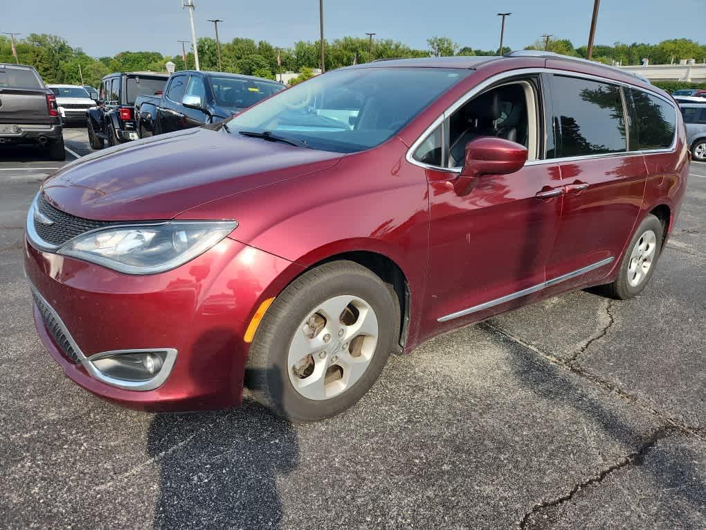 used 2017 Chrysler Pacifica car, priced at $10,988