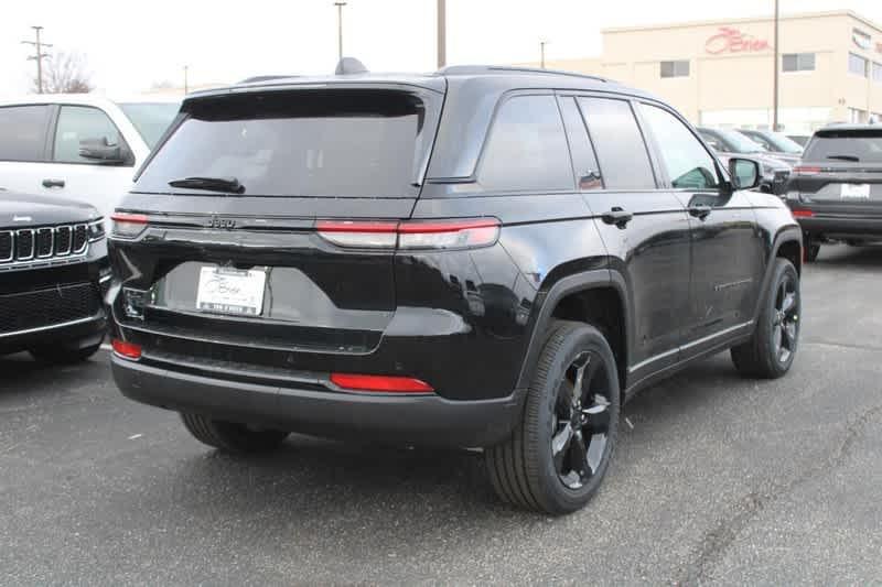 new 2025 Jeep Grand Cherokee car, priced at $42,928