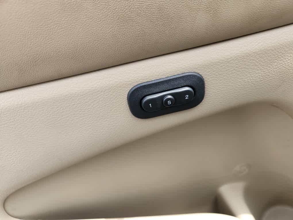 used 2015 Jeep Grand Cherokee car, priced at $12,988