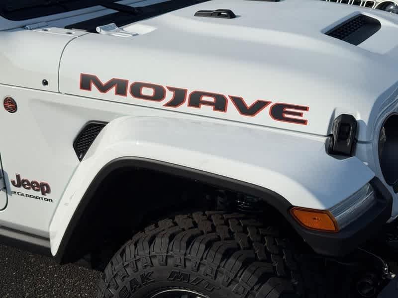 new 2025 Jeep Gladiator car, priced at $55,667