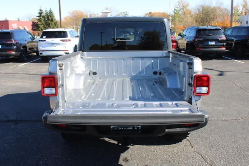 used 2021 Jeep Gladiator car, priced at $34,988